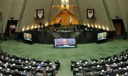 نمایندگان جوامع مذهبی ایران خواستار محکومیت اقداما...